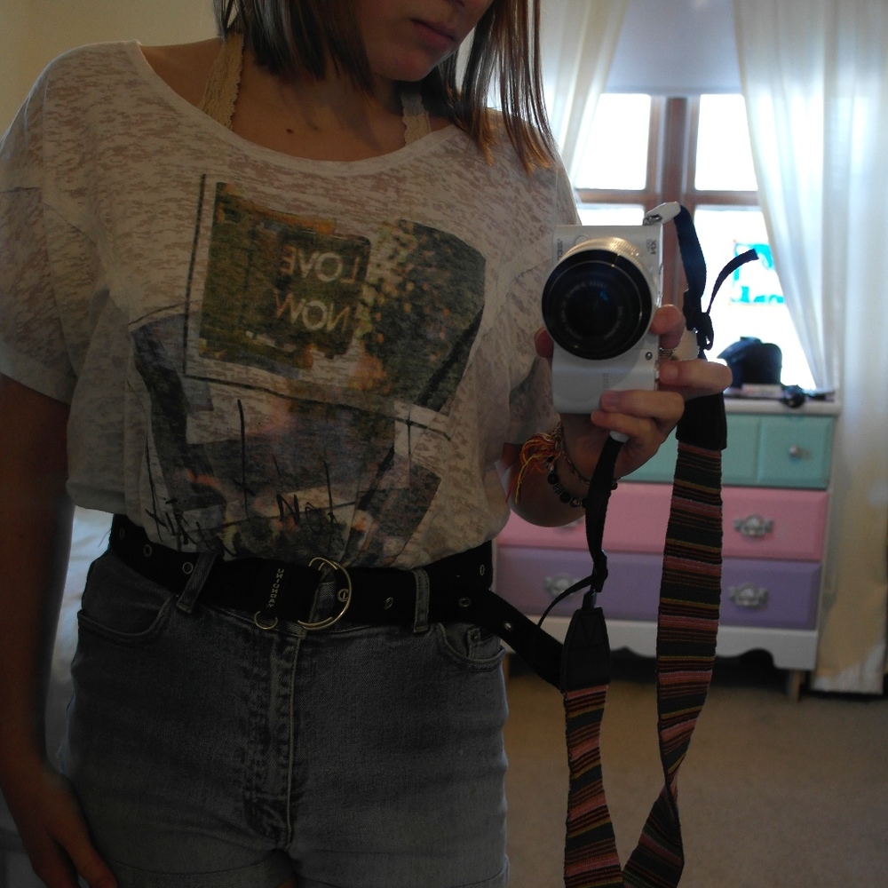Crop Tee - Picture 3 of 3